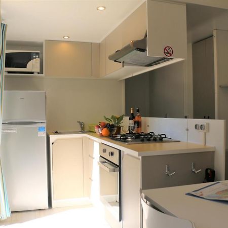Mobile Homes By Kelair At Playa Montroig Camping Resort Таррагона Экстерьер фото