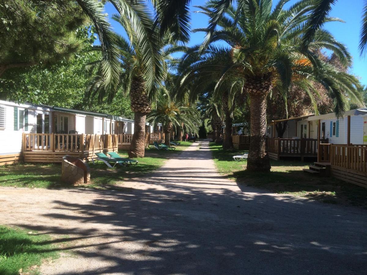 Mobile Homes By Kelair At Playa Montroig Camping Resort Таррагона Экстерьер фото